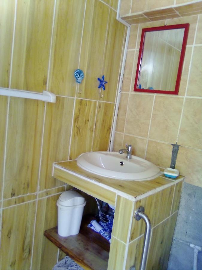 Chambre Independante Chez L'Habitant Parrita Zewnętrze zdjęcie
