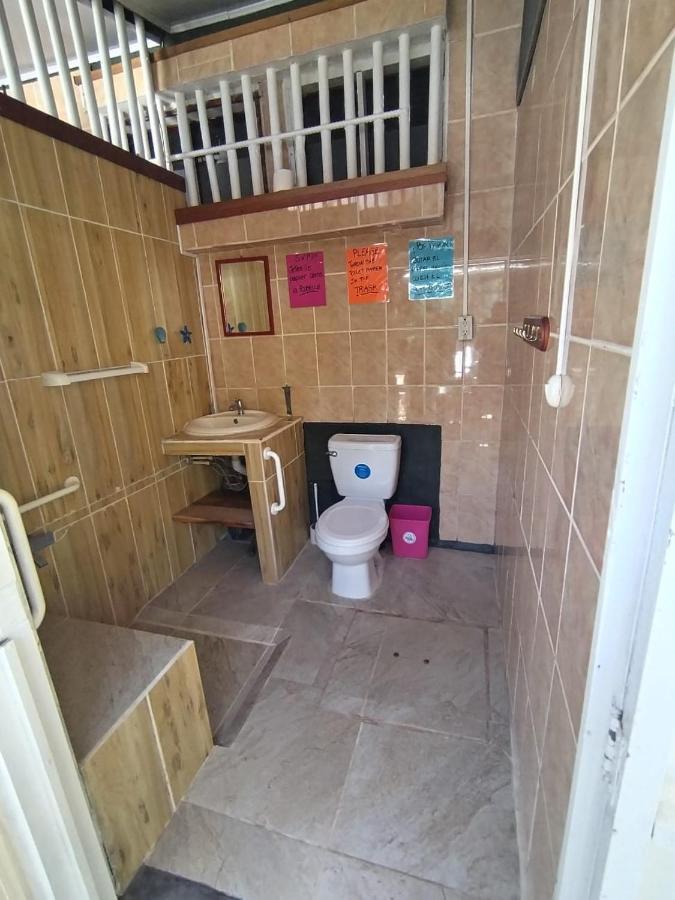 Chambre Independante Chez L'Habitant Parrita Zewnętrze zdjęcie